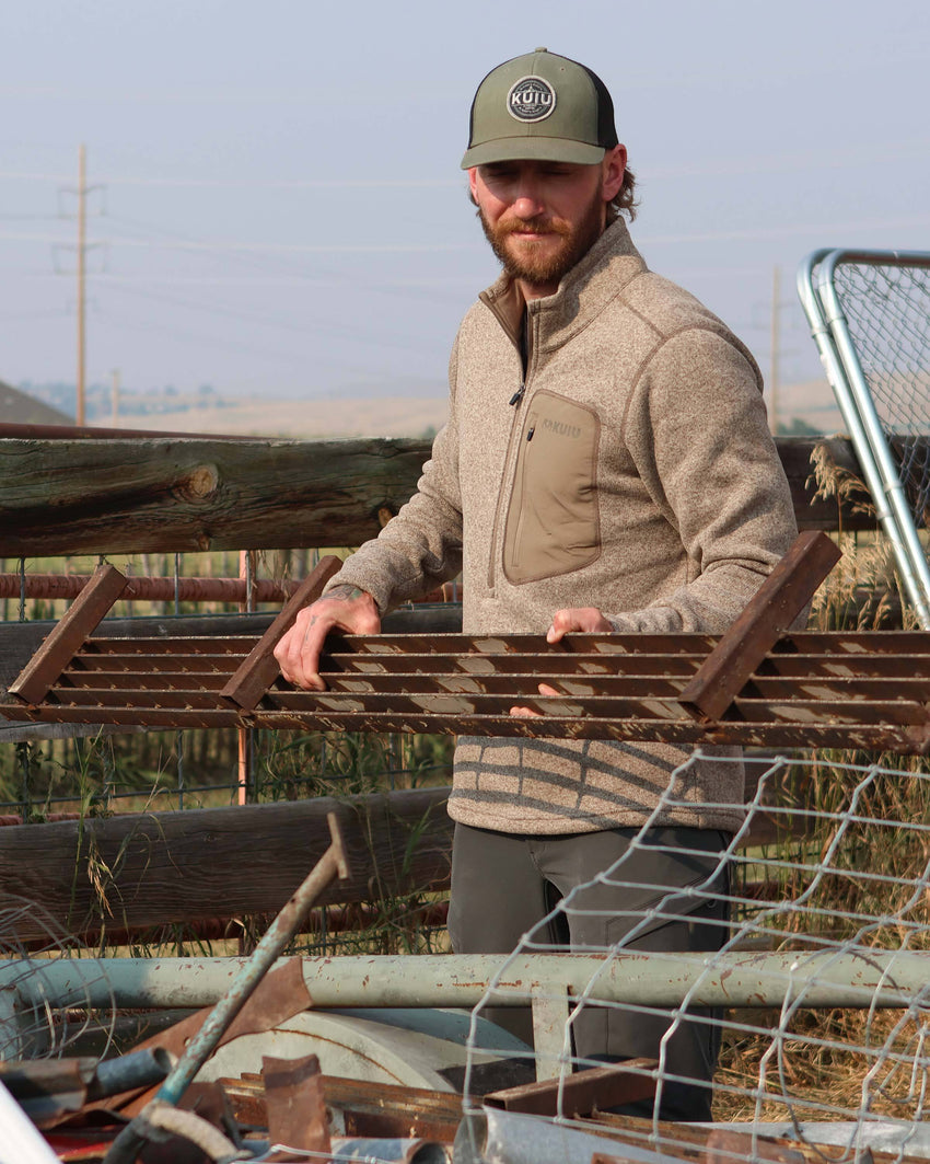 Base Camp Pullover Sweater | Black