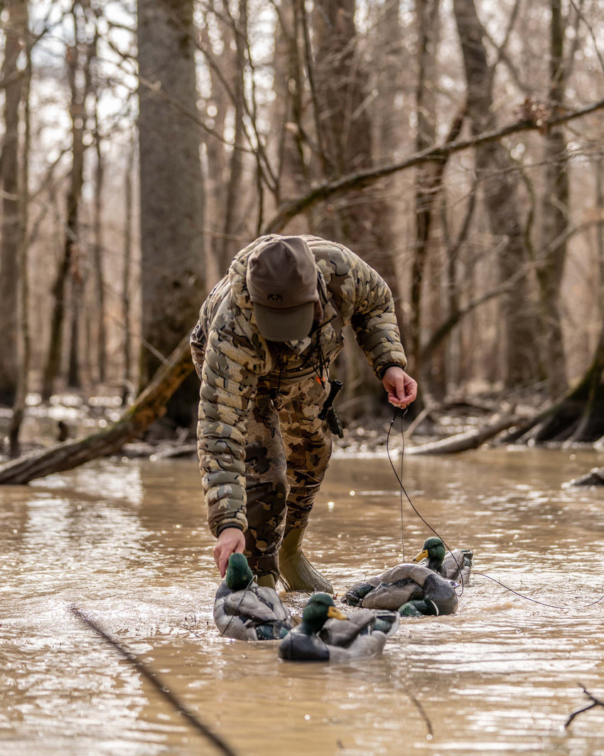 Outlet Flyway Insulated Hooded Jacket | Gunmetal