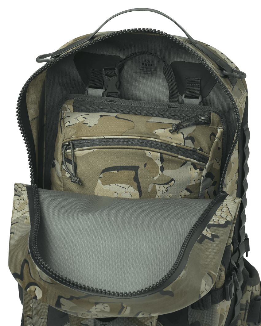 DeltaStorm 2200 Submersible Backpack | Valo