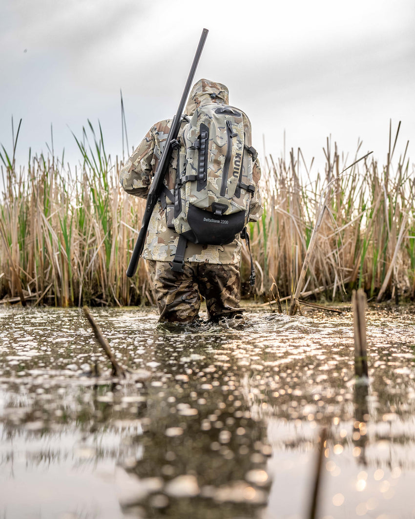 DeltaStorm 2200 Submersible Backpack | Valo